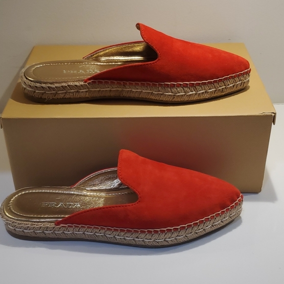 Prada slip on - Picture 3 of 6